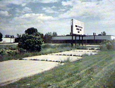 Woodland Drive-In Theatre - Drive And Marquee Then - Photo From Rg